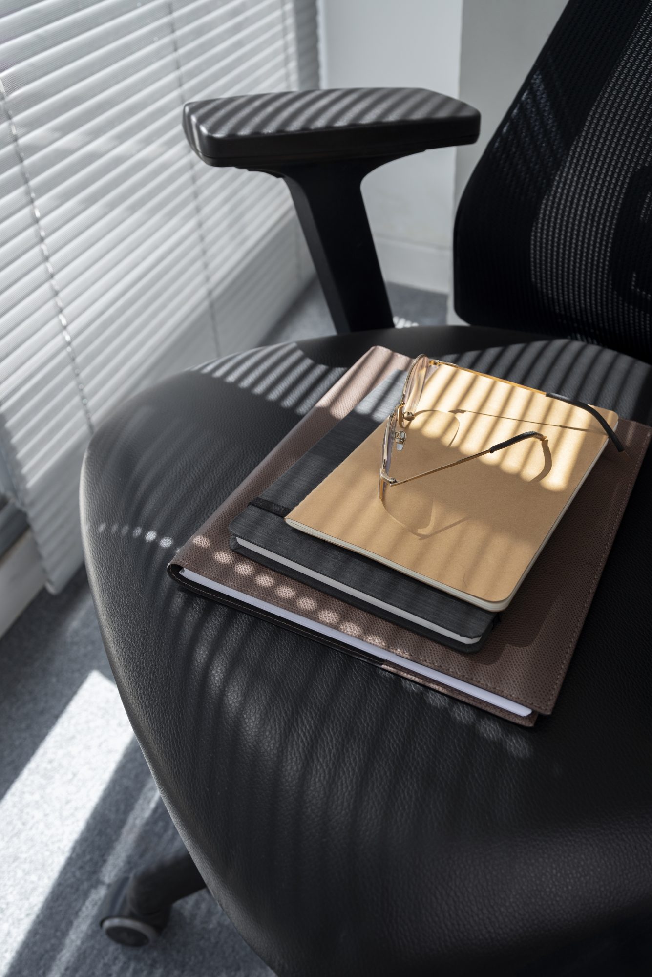 , Luxury Car Rentals Geneva, Oppium Company