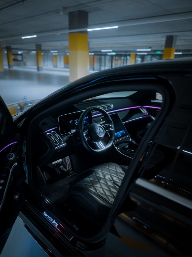 , Luxury Car Rentals Geneva, Oppium Company